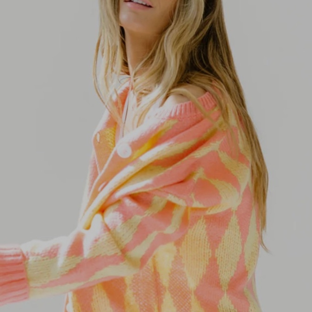 Luca & Grae Fool For You Pink Cardigan by Aspyn Ovard (You Tube) Size XL - Picture 2 of 4